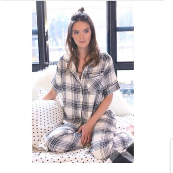 Plush Ultra Soft Intimates Black & White Plaid size Small New with tags #107 - Picture 2 of 9